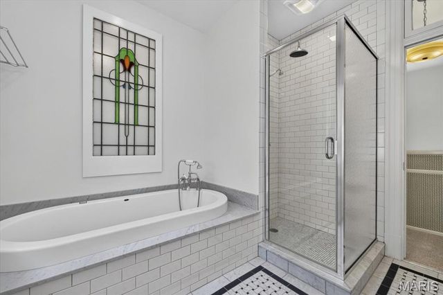 5095 Westminster Place, St Louis, MO 63108
