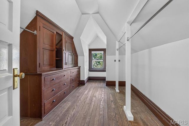5095 Westminster Place, St Louis, MO 63108