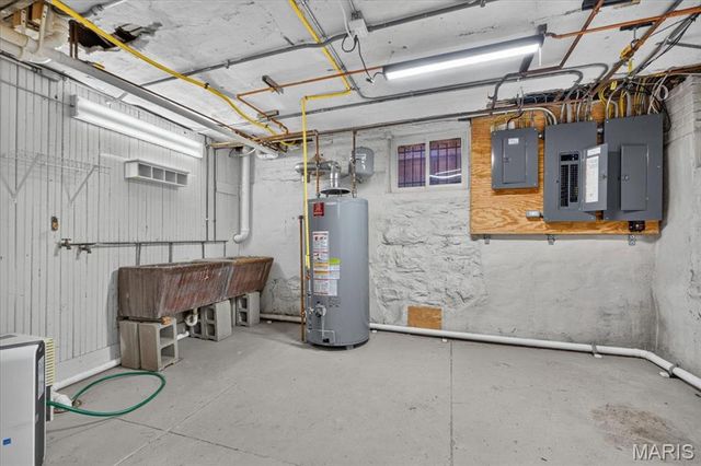 5095 Westminster Place, St Louis, MO 63108