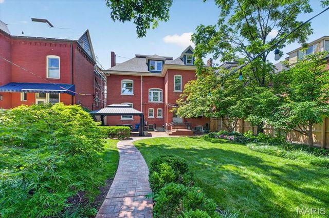 5095 Westminster Place, St Louis, MO 63108