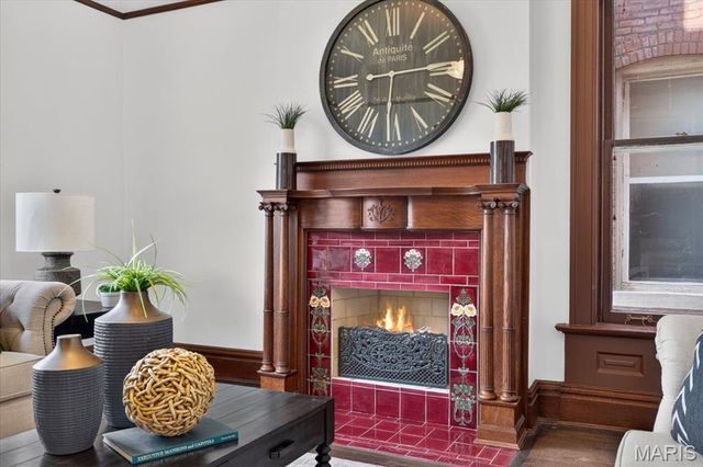5095 Westminster Place, St Louis, MO 63108