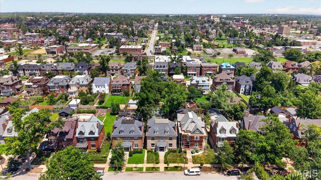 5095 Westminster Place, St Louis, MO 63108