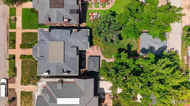 5095 Westminster Place, St Louis, MO 63108
