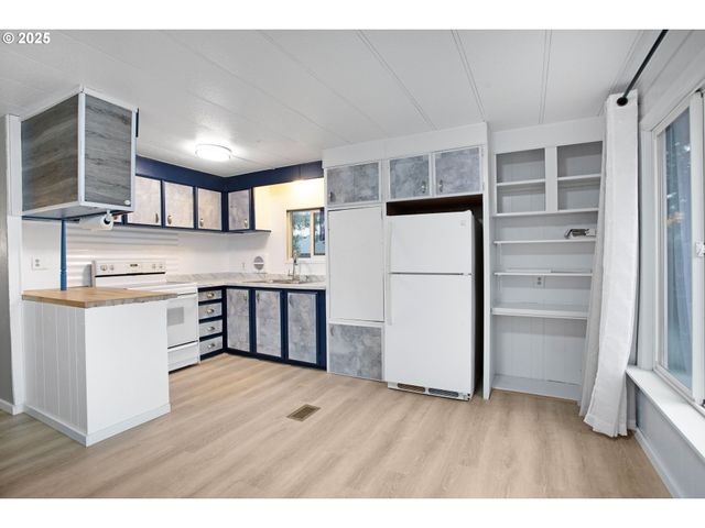 4900 ROYAL Ave 56, Eugene, OR 97402