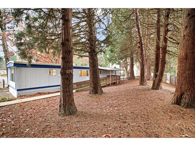 4900 ROYAL Ave 56, Eugene, OR 97402