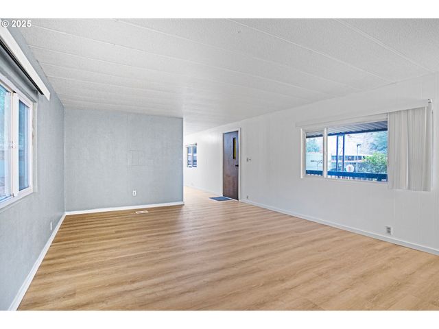 4900 ROYAL Ave 56, Eugene, OR 97402