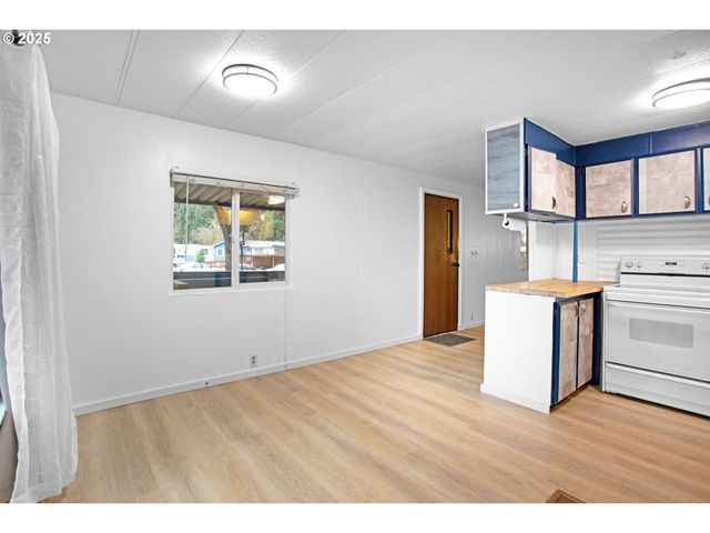 4900 ROYAL Ave 56, Eugene, OR 97402