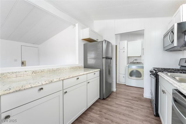 2576 Athena Drive, Las Vegas, NV 89156