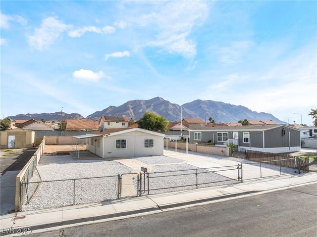 2576 Athena Drive, Las Vegas, NV 89156