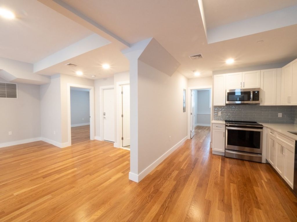 78 Gibbs Street B, Brookline, MA 02446