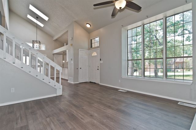 4300 Hidden Creek Drive, Arlington, TX 76016