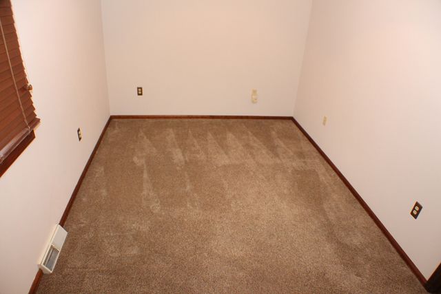 8 Apache Court, Eldridge, IA 52748