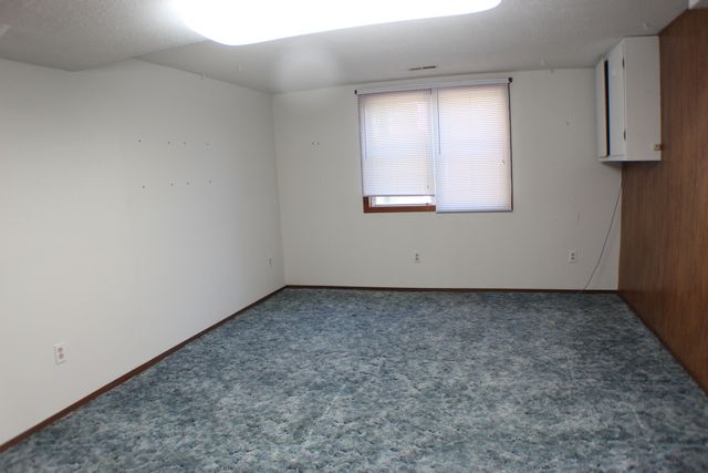 8 Apache Court, Eldridge, IA 52748
