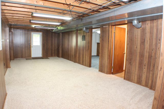 8 Apache Court, Eldridge, IA 52748