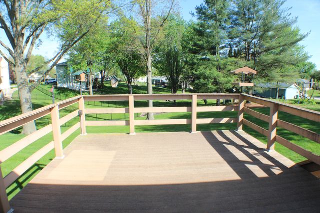 8 Apache Court, Eldridge, IA 52748