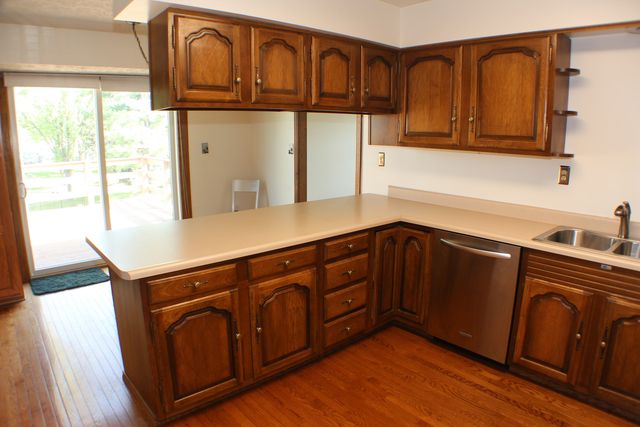 8 Apache Court, Eldridge, IA 52748