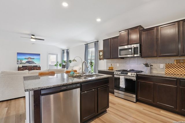 13411 WHISPER XING, San Antonio, TX 78252