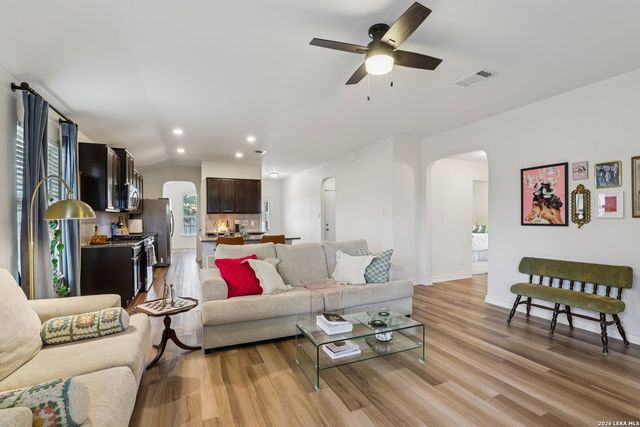 13411 WHISPER XING, San Antonio, TX 78252