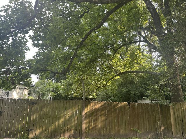 0 Grenshaw St, Houston, TX 77088