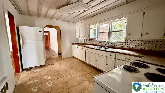 1303 East 6th Street, Bethlehem City, PA 18015