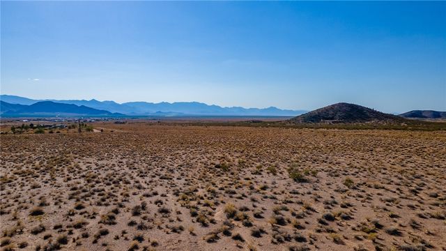 017 N Garrett Drive, Kingman, AZ 86401