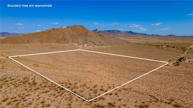 017 N Garrett Drive, Kingman, AZ 86401