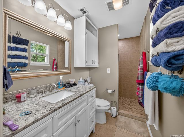 461 Shorty's Ln, Fredericksburg, TX 78624