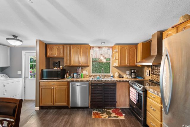 1038 Palm Dr., Conway, SC 29526