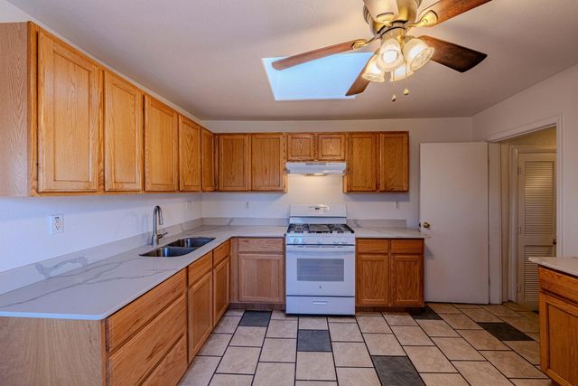 609 Candelaria Road NW, Albuquerque, NM 87107