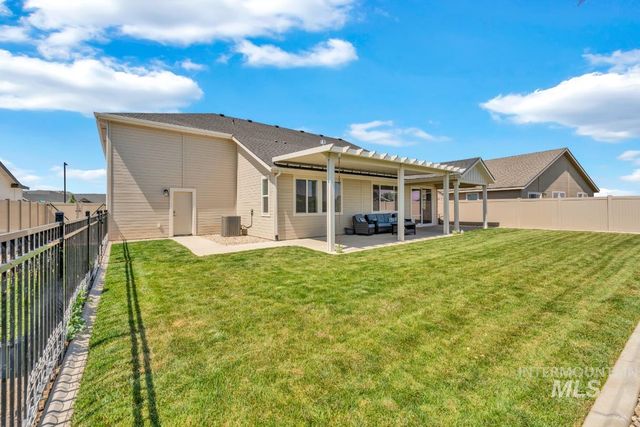 20430 Pitkin Way, Caldwell, ID 83605
