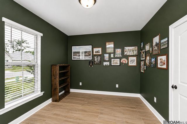 39240 Pelican Ln, Prairieville, LA 70769