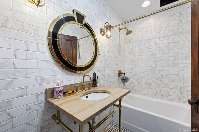 675 Putnam Avenue, Brooklyn, NY 11221