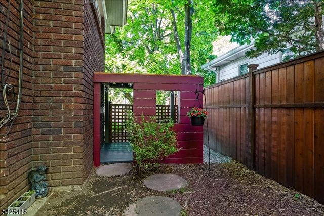 231 Watchung Ave, Montclair Twp., NJ 07043