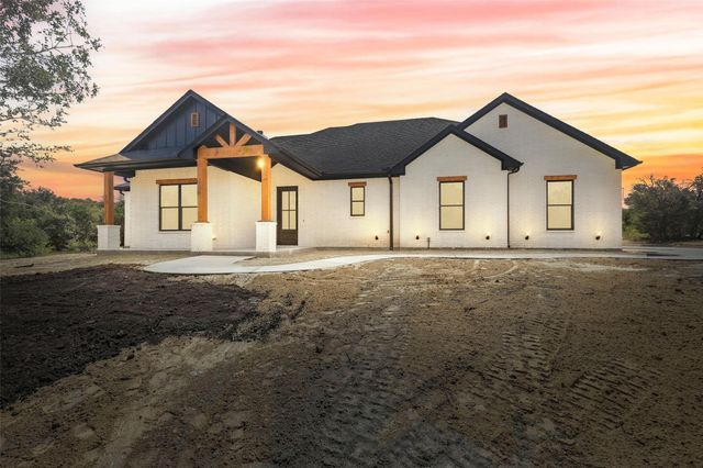 4996 Veal Station Road, Weatherford, TX 76085
