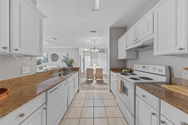 130 SOUTHERN PECAN CIRCLE 103, Winter Garden, FL 34787