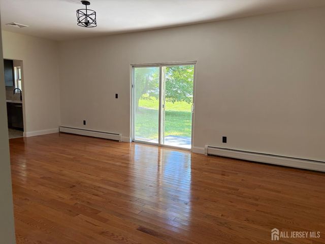 120 Coddington Avenue, Franklin Twsp, NJ 08873