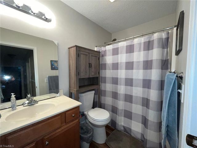 410 Shamrock Court, Archdale, NC 27263