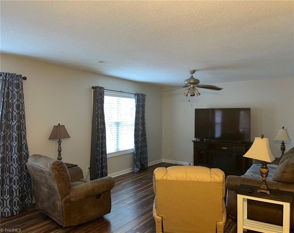 410 Shamrock Court, Archdale, NC 27263