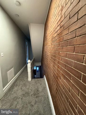 231 BOAS ST, Harrisburg, PA 17102