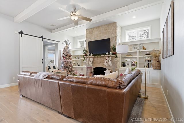 19551 E Slate Drive, Owasso, OK 74055