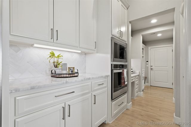 19551 E Slate Drive, Owasso, OK 74055