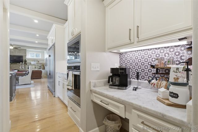 19551 E Slate Drive, Owasso, OK 74055