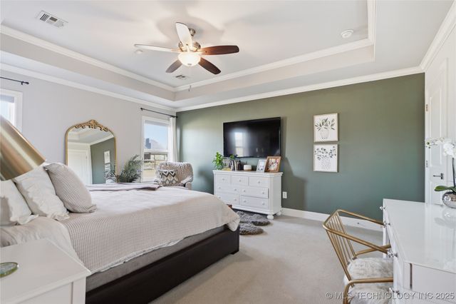 19551 E Slate Drive, Owasso, OK 74055