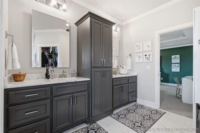 19551 E Slate Drive, Owasso, OK 74055