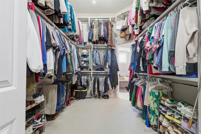 19551 E Slate Drive, Owasso, OK 74055