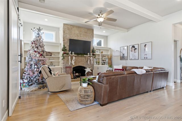 19551 E Slate Drive, Owasso, OK 74055