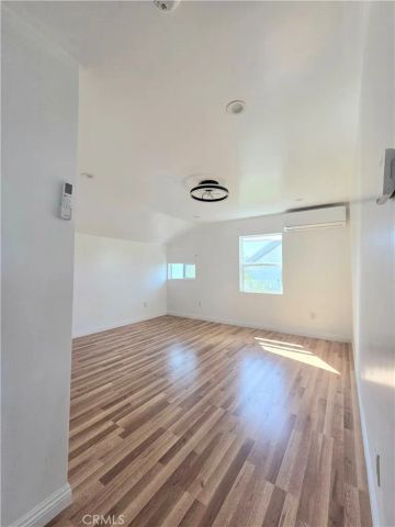 1330 W 48th, Los Angeles, CA 90037