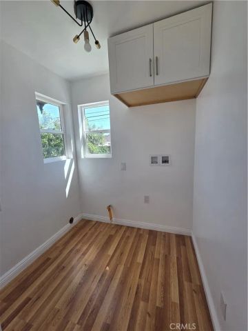 1330 W 48th, Los Angeles, CA 90037