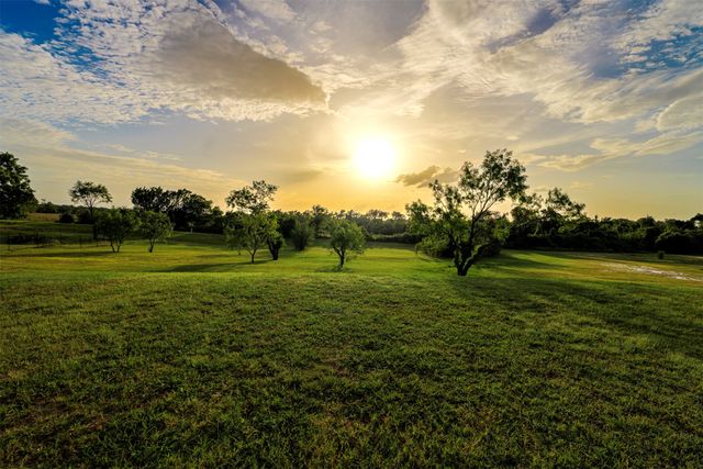 129 Springwood Ranch Loop, Springtown, TX 76082