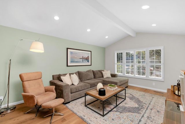 3900 Thousand Oaks Drive, San Jose, CA 95136